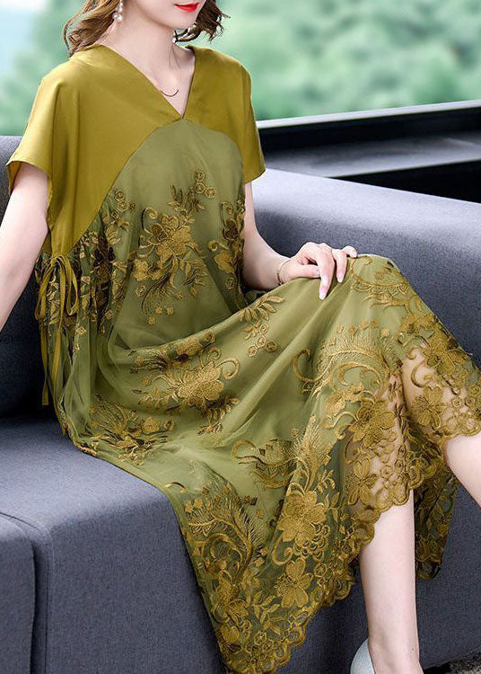 A Vintage Style Dress with Delicate Timeless Details