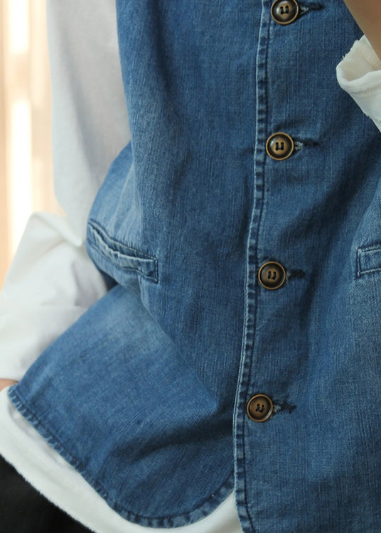 Beautifully Finished Garment in a Timeless Design