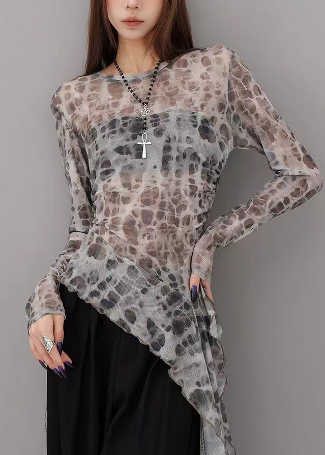 A Vintage Style Shirt with Delicate Timeless Details