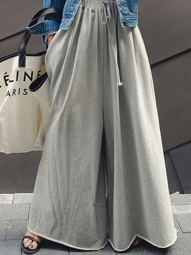 Elegantly Styled Pants for Everyday Wear
