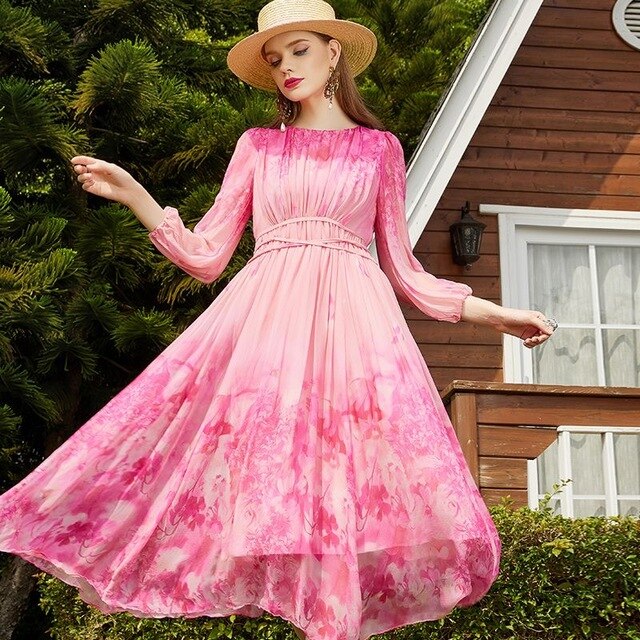 Beautifully Crafted Dress in a Classic Style