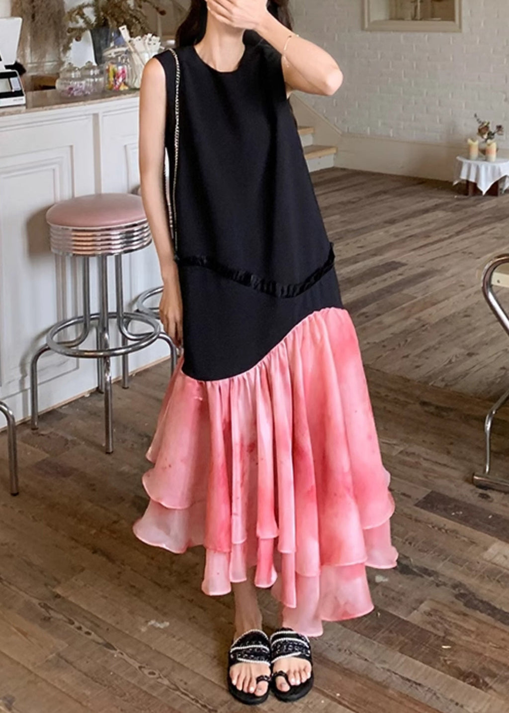 Sophisticated Dress with a Clean Classic Look