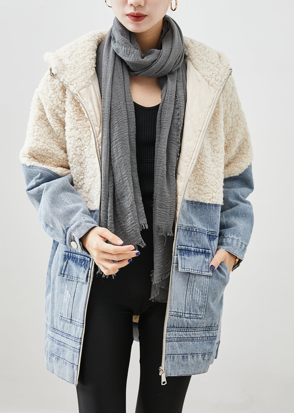 Effortlessly Elegant Jacket with a Timeless Design