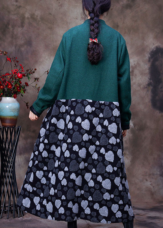 Gracefully Styled Coat for Any Occasion