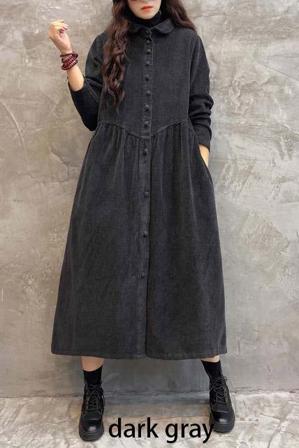 Well Tailored Coat with a Graceful Silhouette