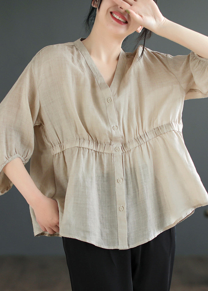 Well Tailored Blouse with a Graceful Silhouette