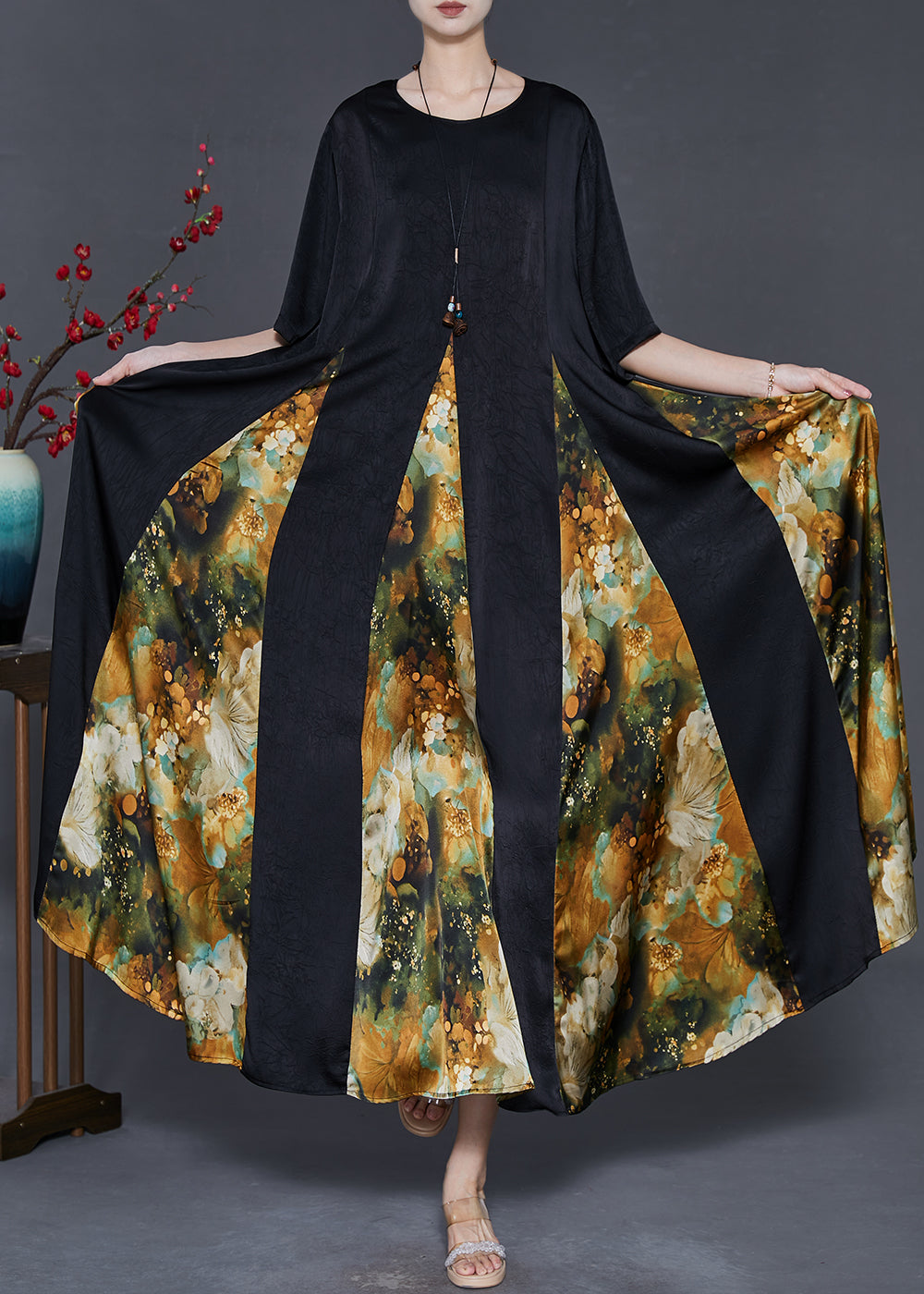 Classic Vintage Dress with a Flattering Fit