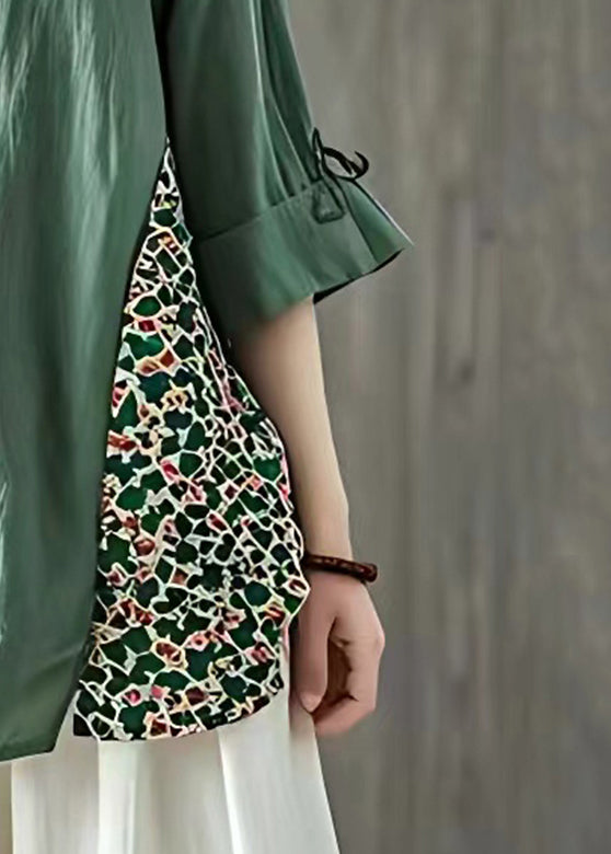 Effortlessly Elegant Top with a Timeless Design
