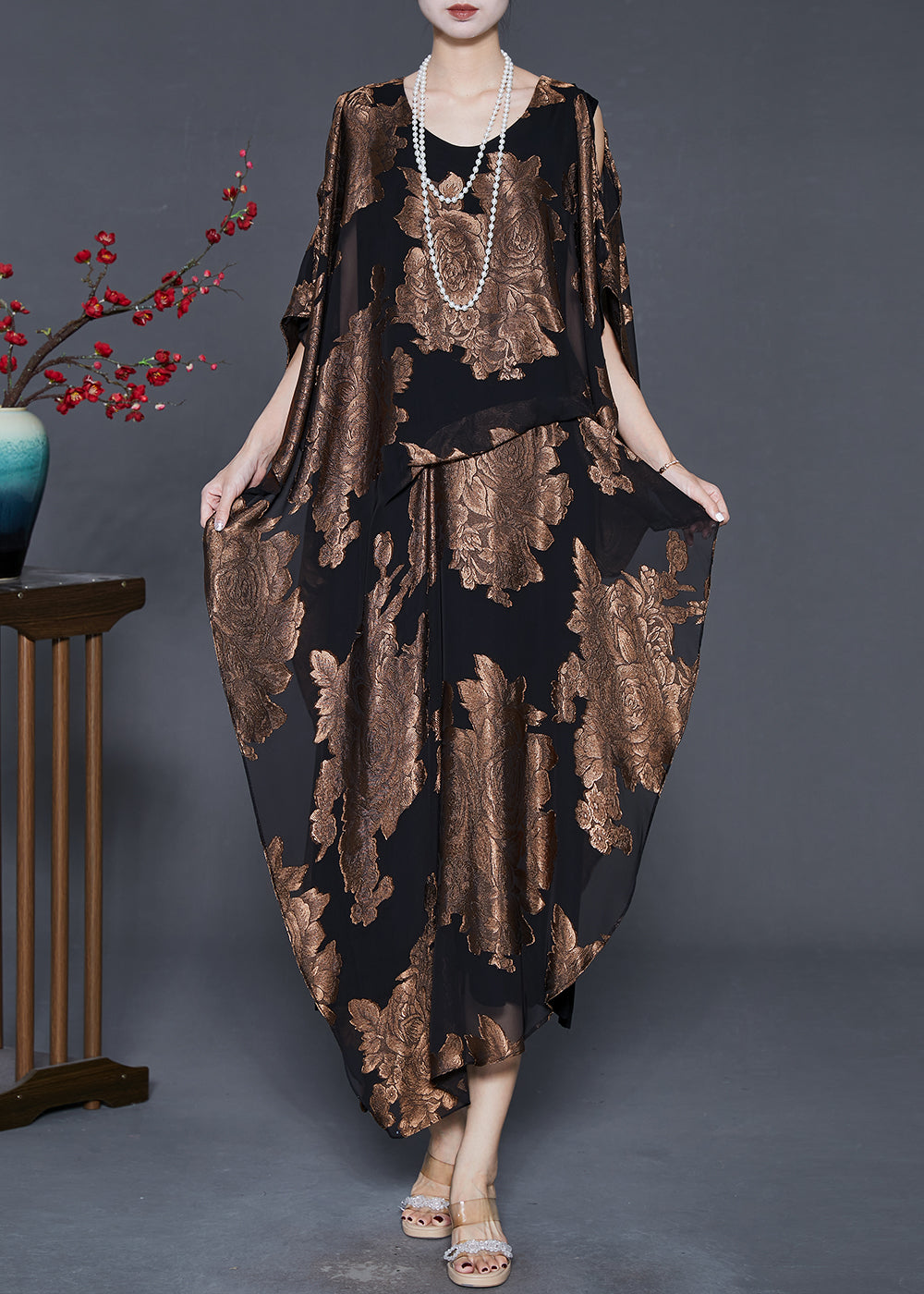 Classic Vintage Dress with a Flattering Fit