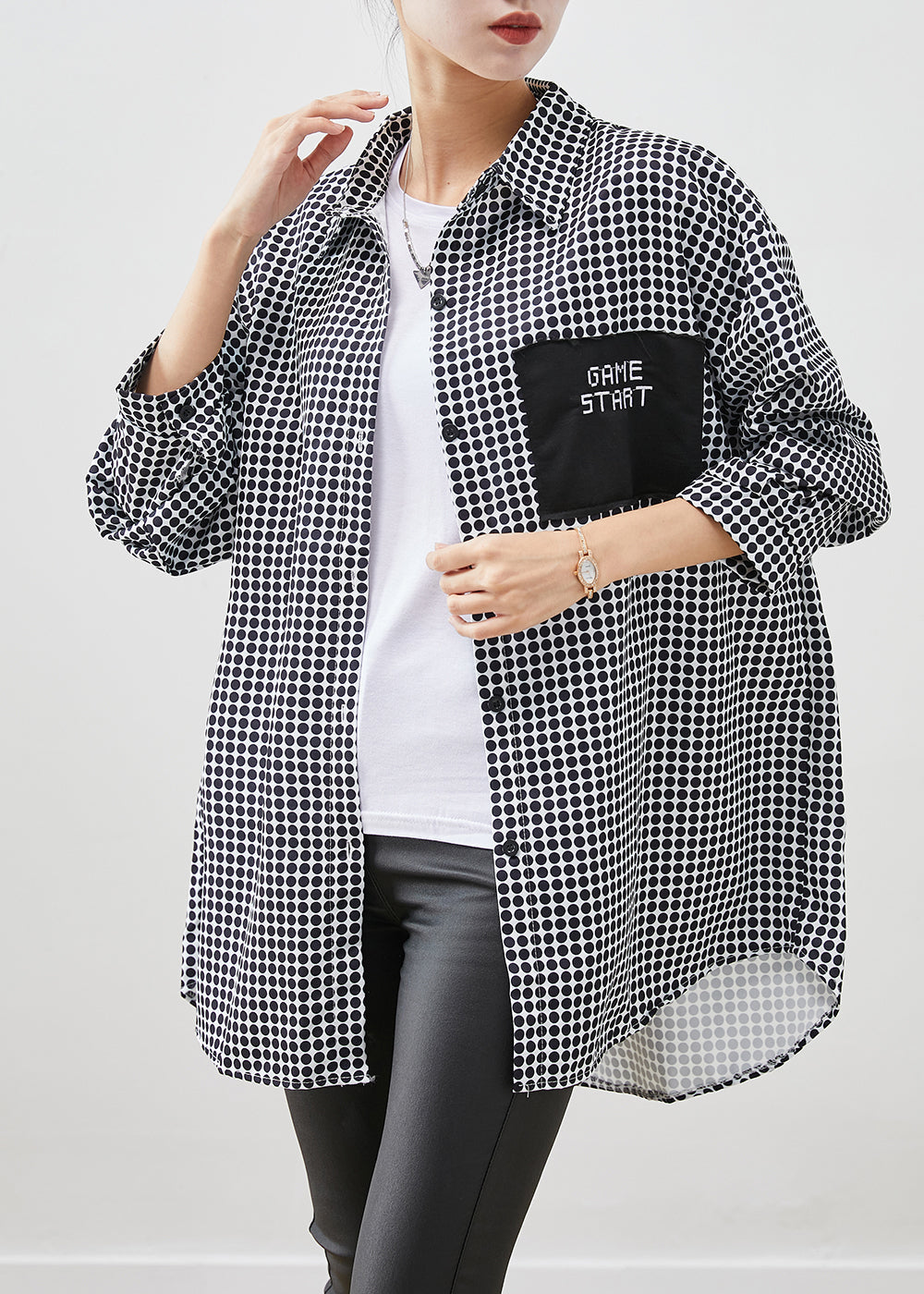 Classic Vintage Blouse with a Flattering Fit