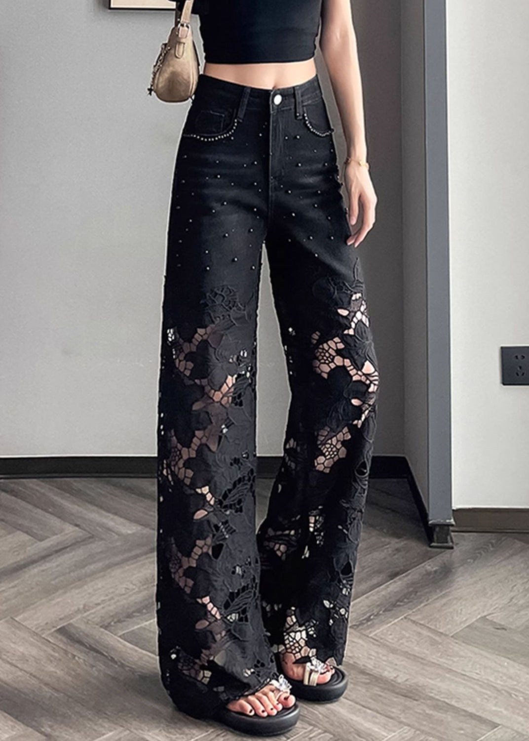 Beautifully Crafted Pants in a Classic Style