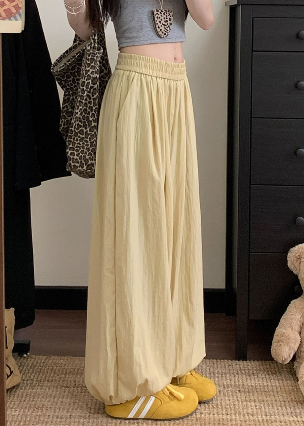 Gracefully Styled Pants for Any Occasion