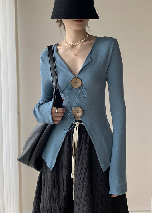 Classic Vintage Top with a Flattering Fit