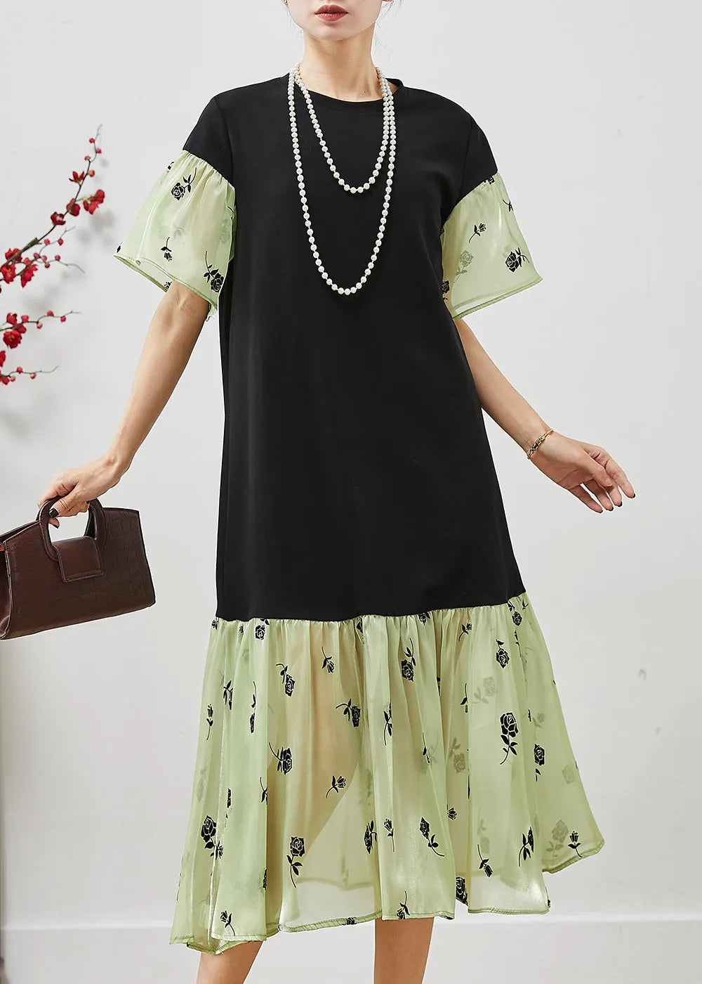 Beautifully Crafted Dress in a Classic Style