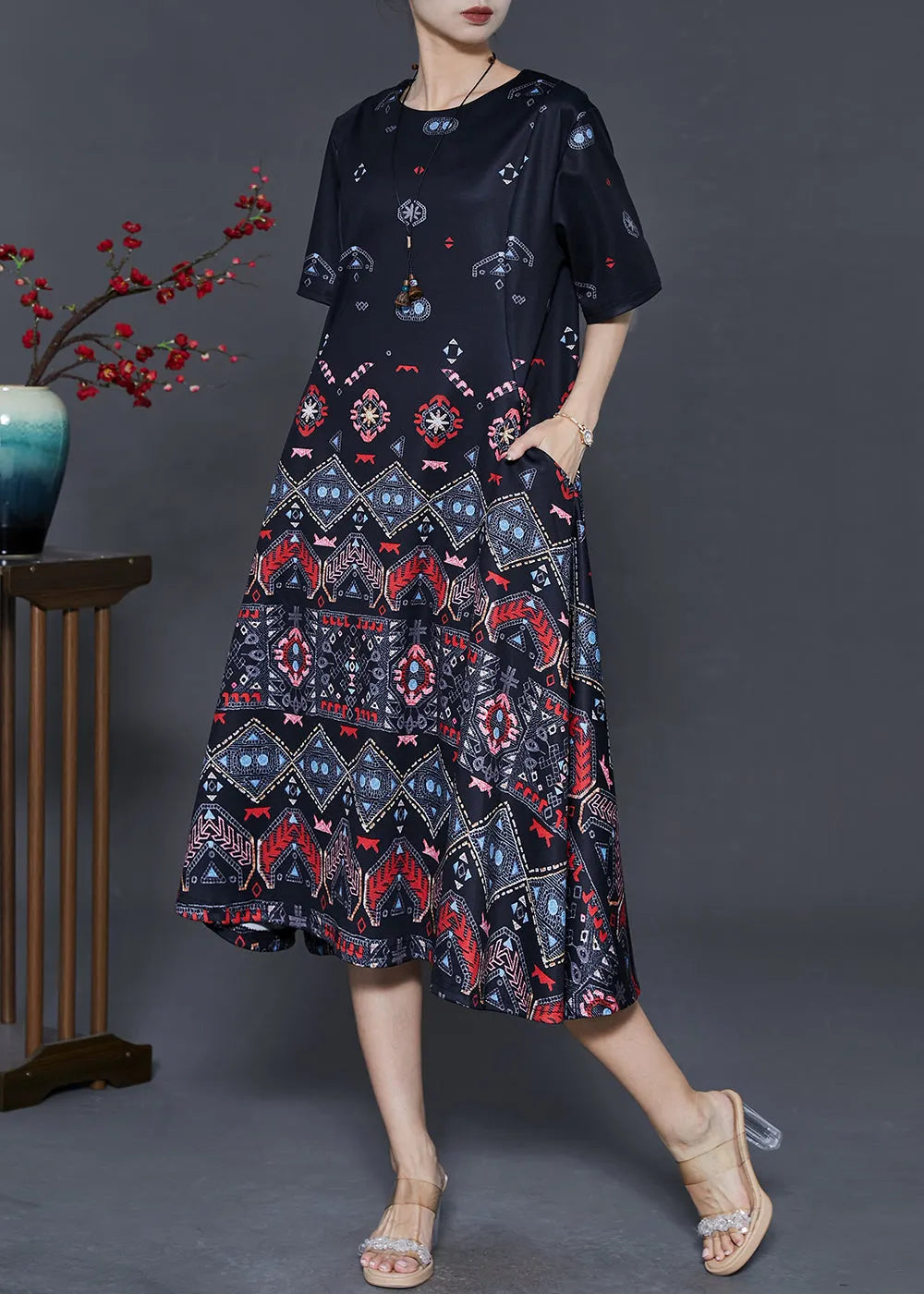 Gracefully Styled Dress for Any Occasion