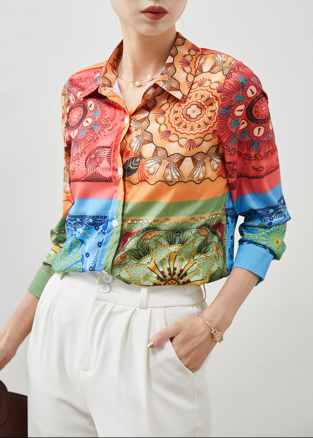 Classic Vintage Blouse with a Flattering Fit