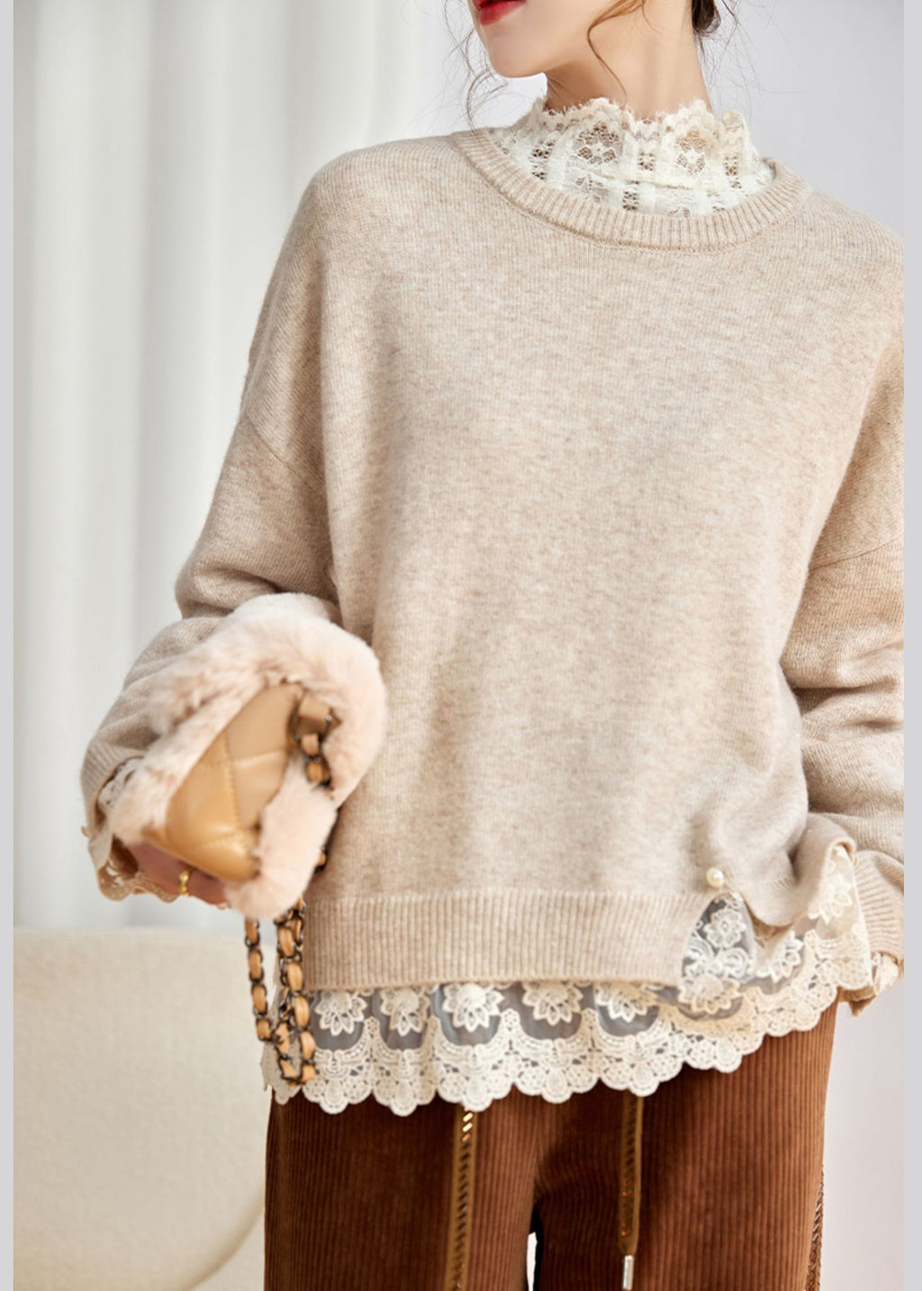 Effortlessly Elegant Top with a Timeless Design