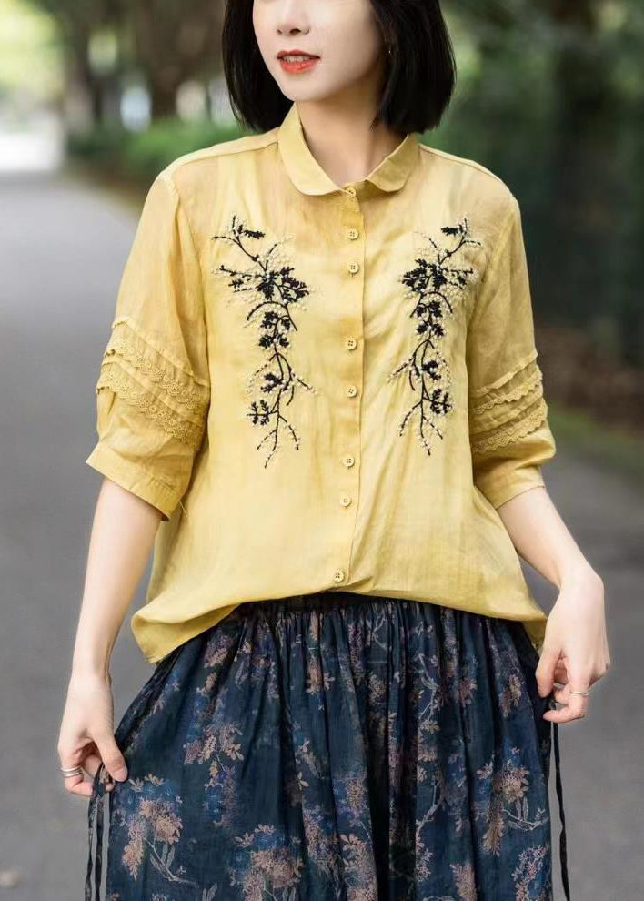 Sophisticated Blouse with a Clean Classic Look