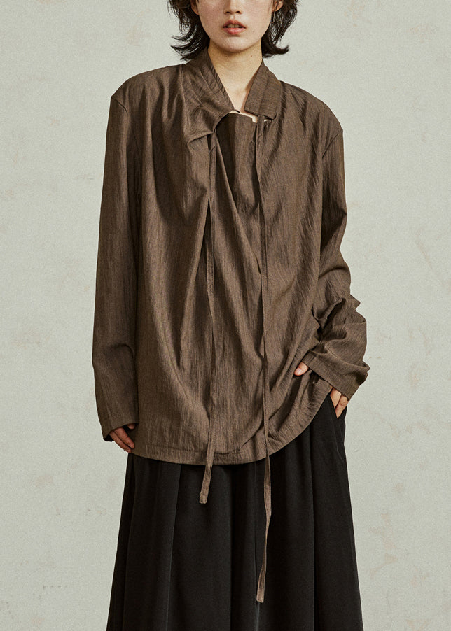 Well Tailored Blouse with a Graceful Silhouette