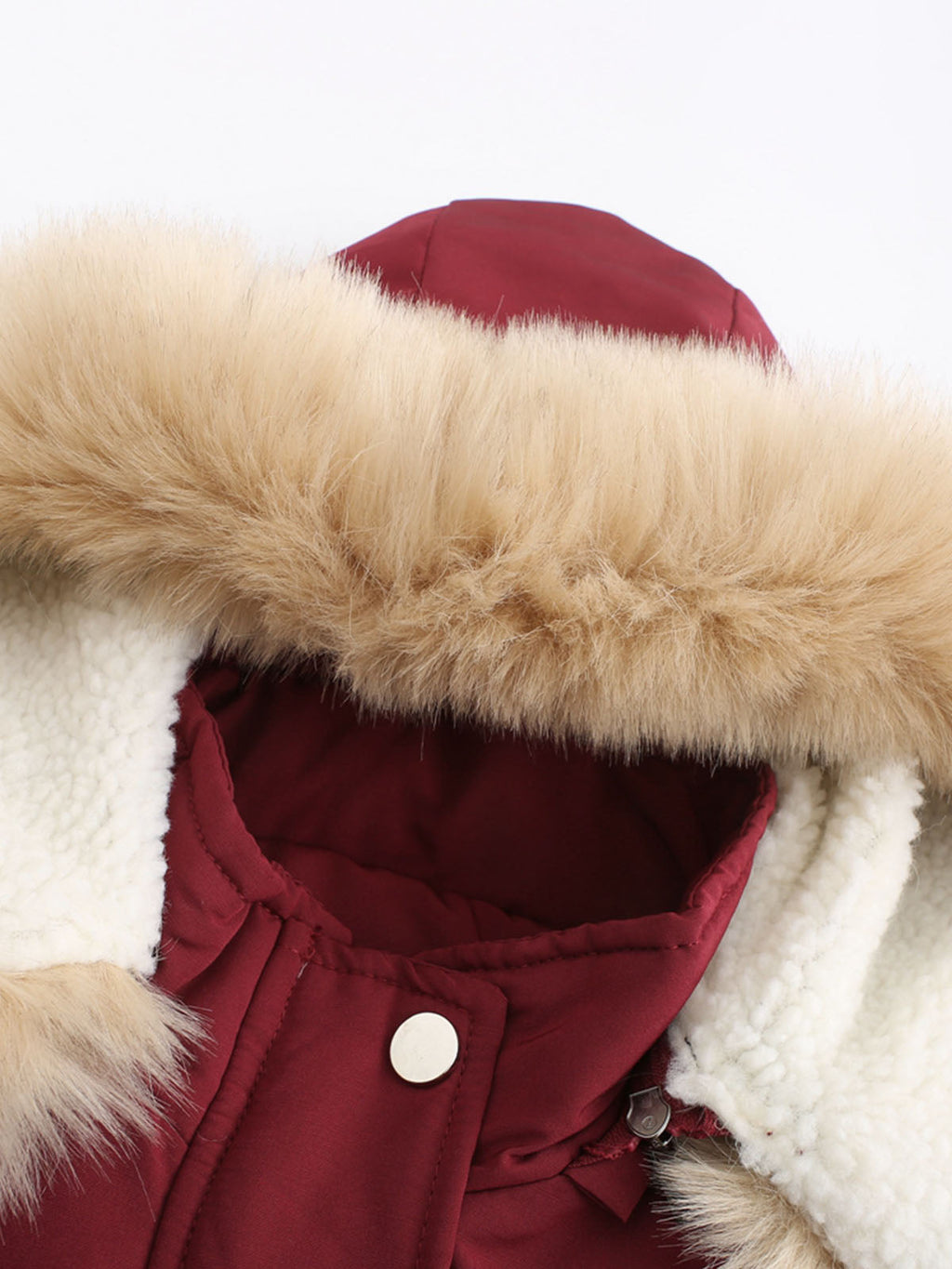 Effortlessly Elegant Coat with a Timeless Design