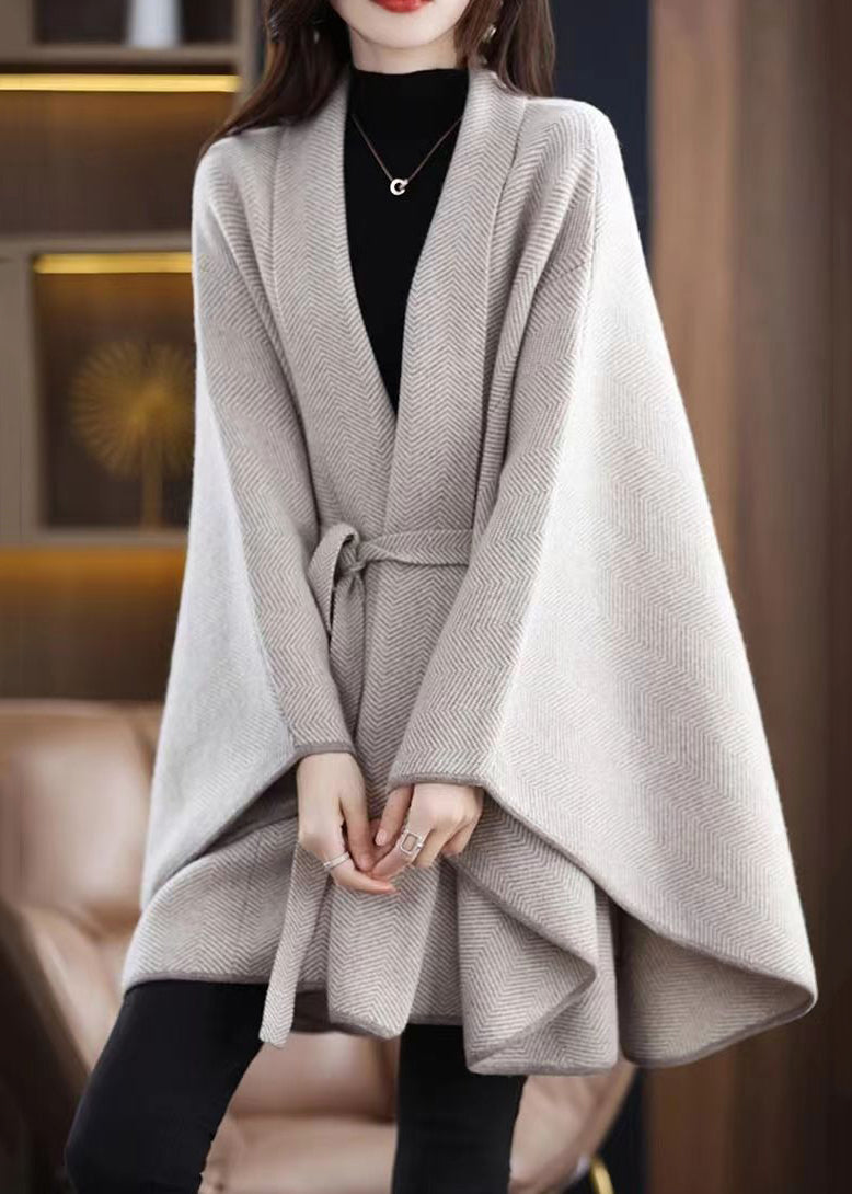 Effortlessly Elegant Cardigan with a Timeless Design