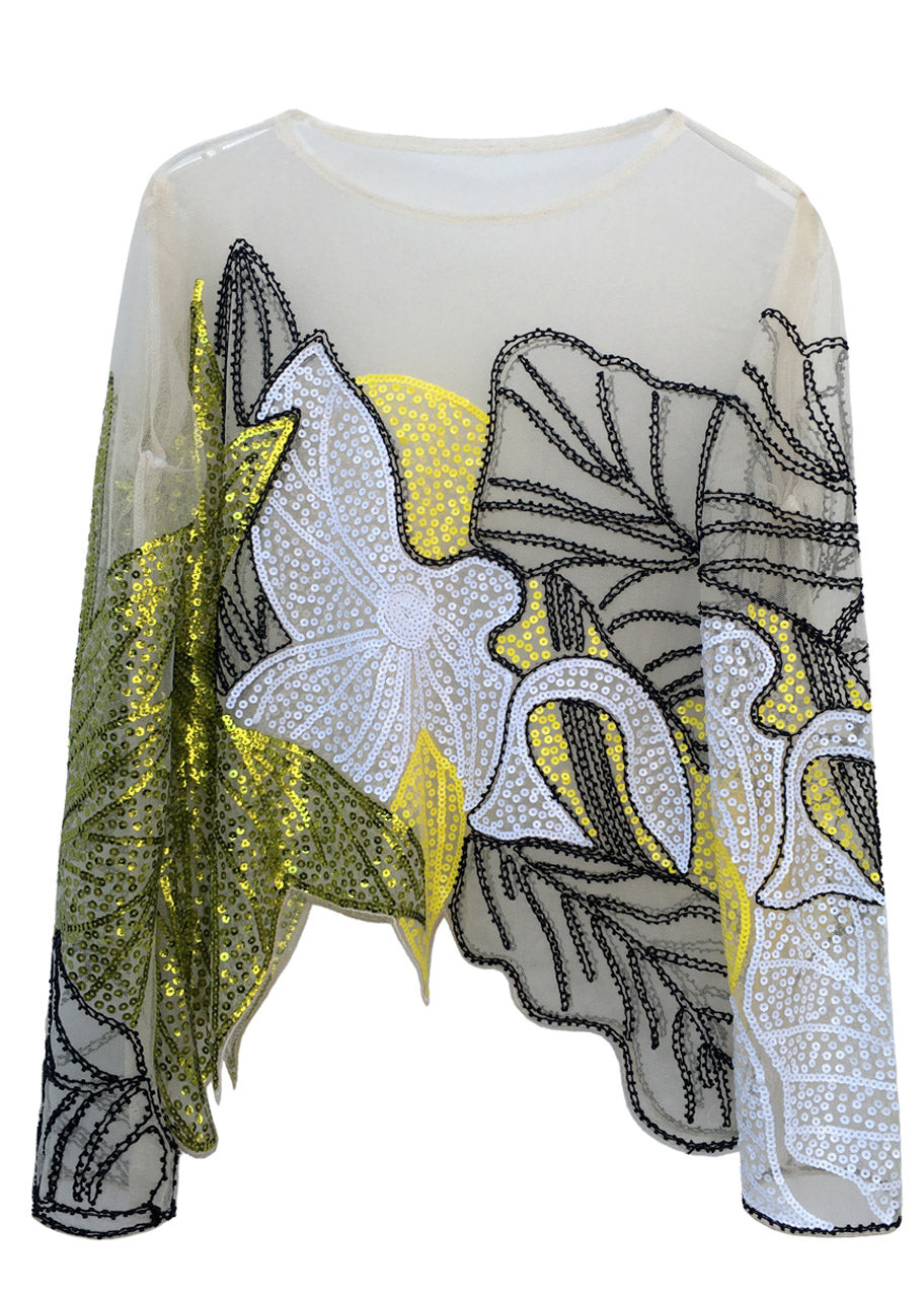 Well Tailored Top with a Graceful Silhouette