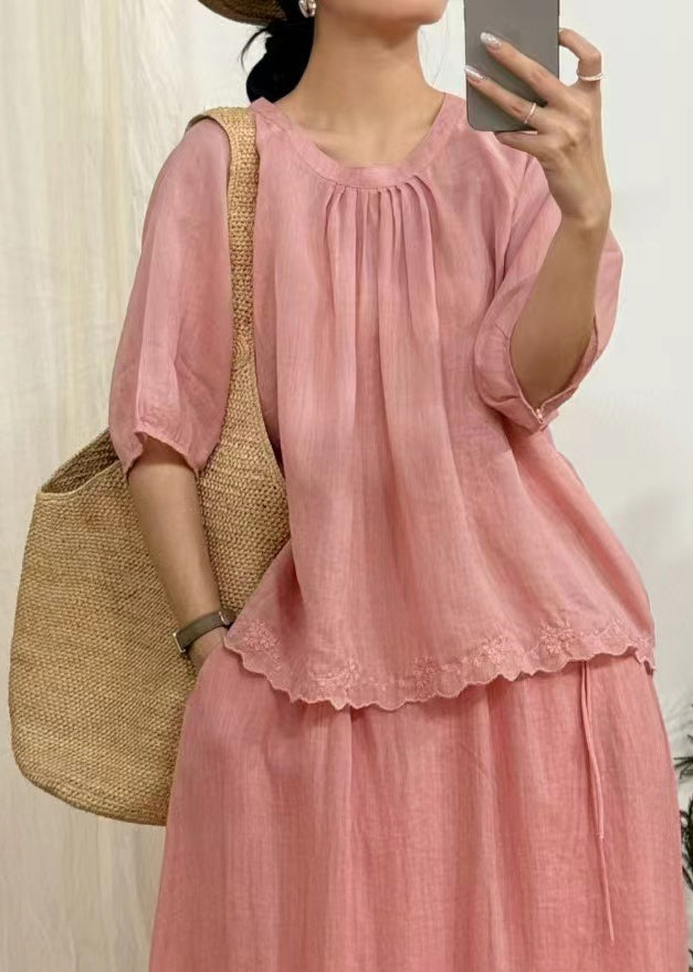 Classic Vintage Blouse with a Flattering Fit
