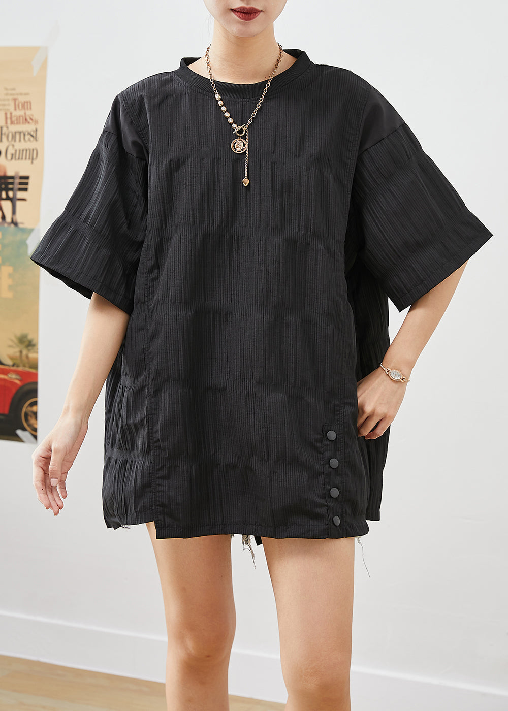 Effortlessly Elegant Top with a Timeless Design