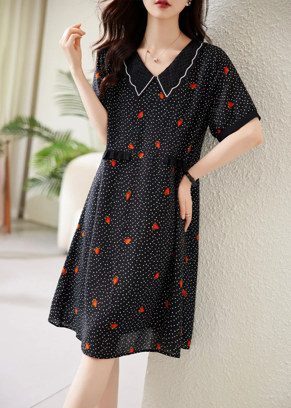 Beautifully Crafted Dress in a Classic Style