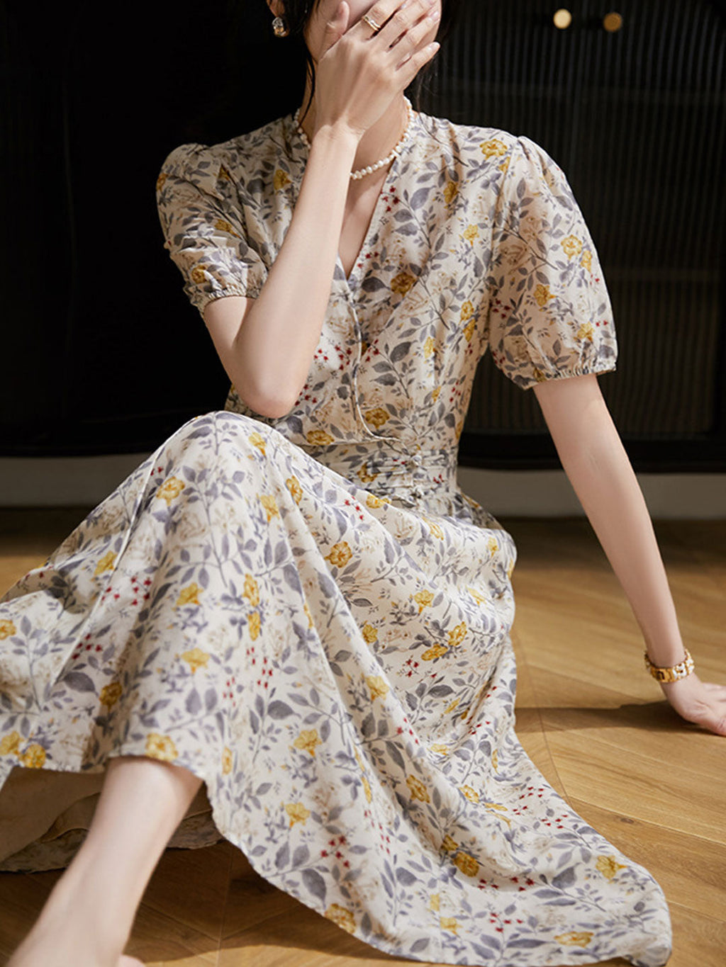 Classic Vintage & Enduringly Stylish Dress