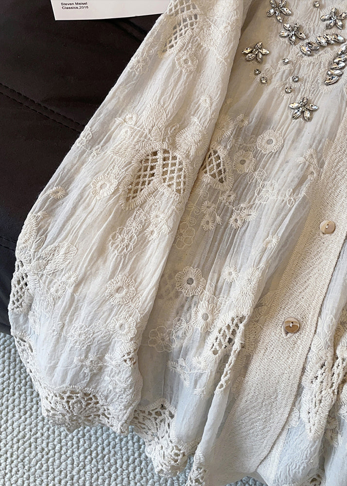 Polished Blouse with an Effortless Classic Look