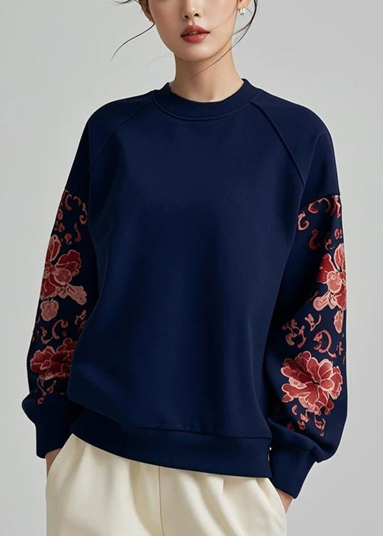 Beautifully Finished Pullover in a Timeless Design