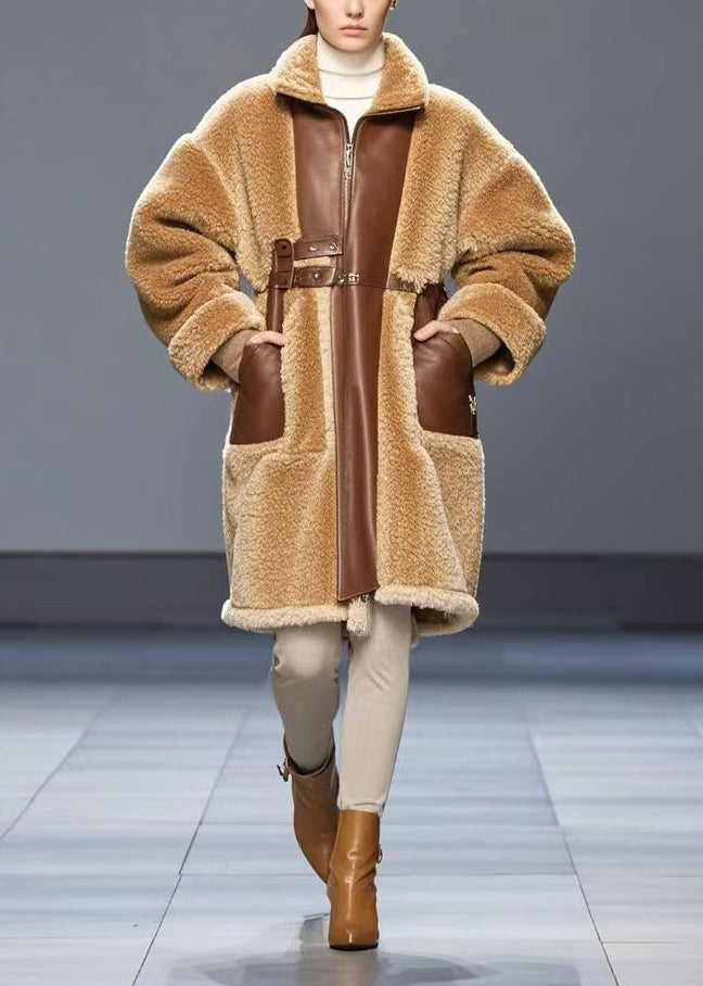 Beautifully Finished Coat in a Timeless Design