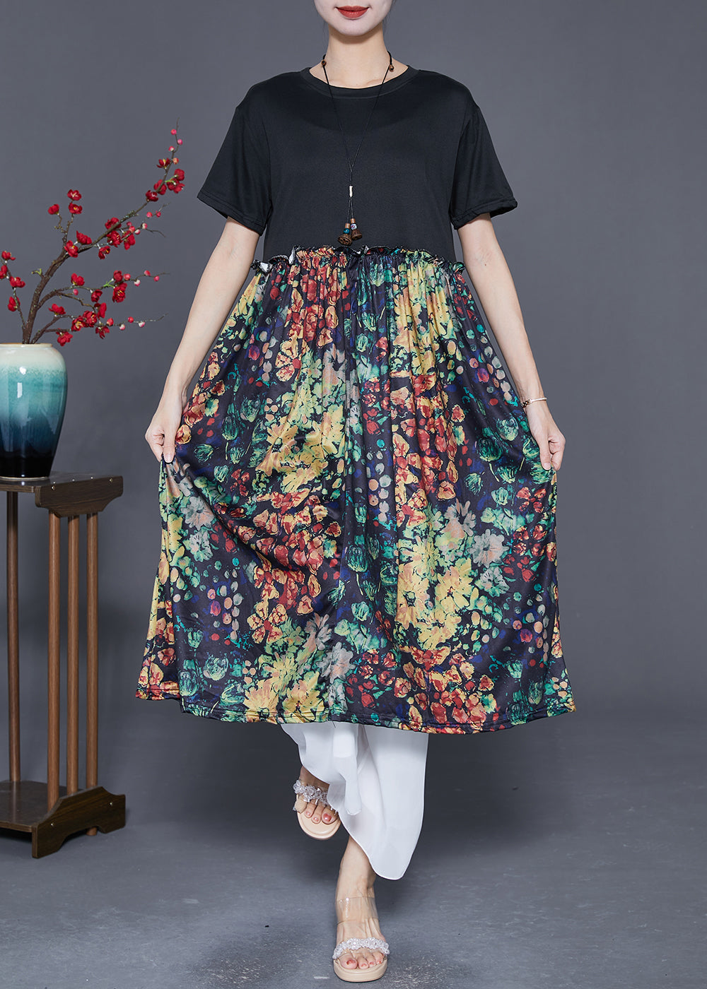 Classic Vintage & Enduringly Stylish Dress
