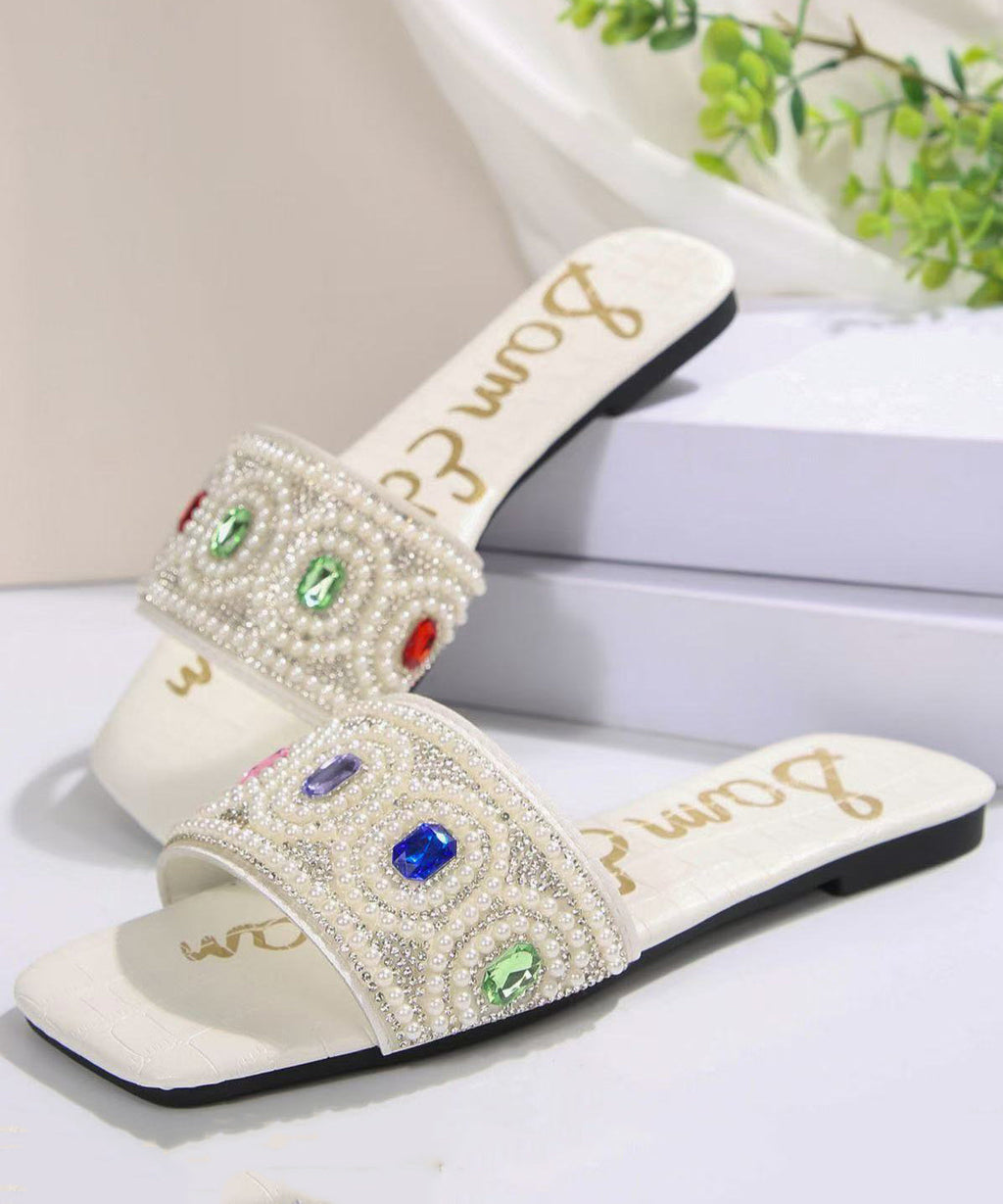 Graceful Orthopedic Sandals for Modern Look