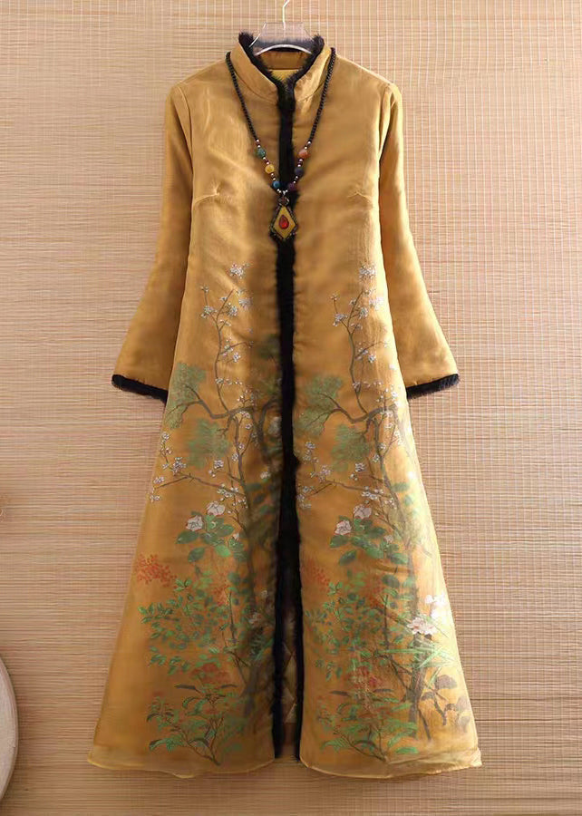 Gracefully Styled Coat for Any Occasion