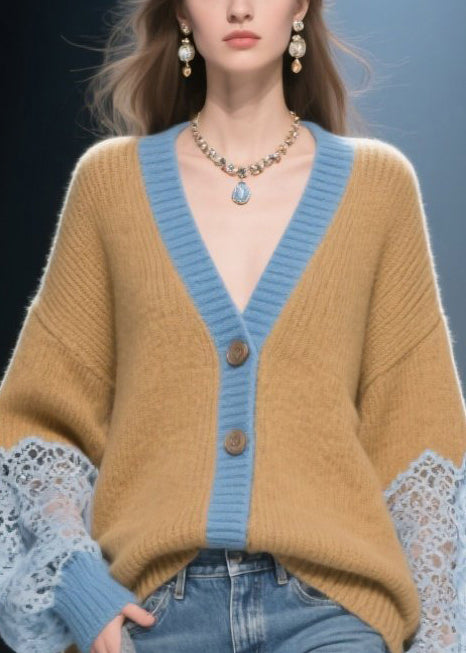 Well Tailored Cardigan with a Graceful Silhouette