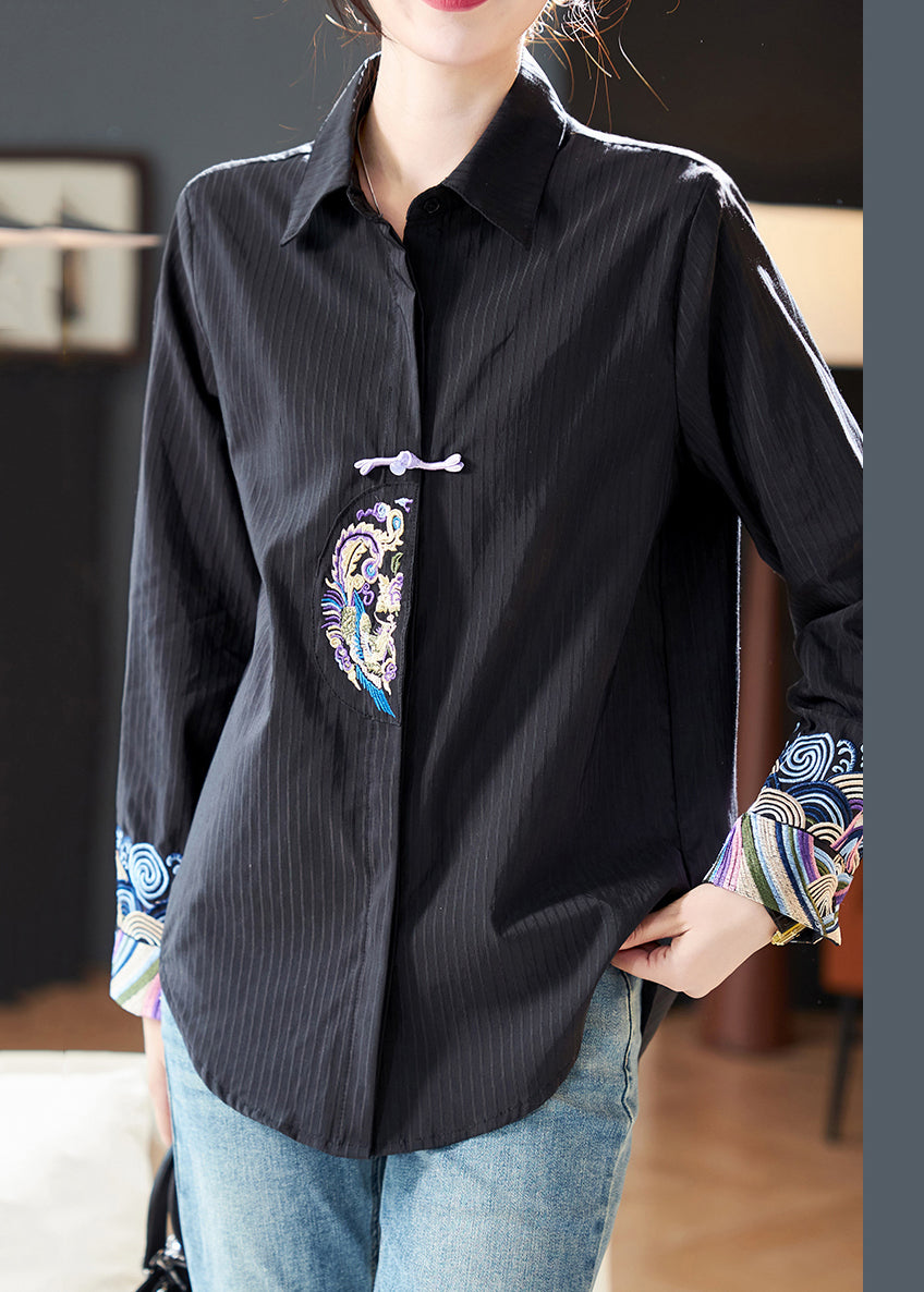 Effortlessly Elegant Blouse with a Timeless Design