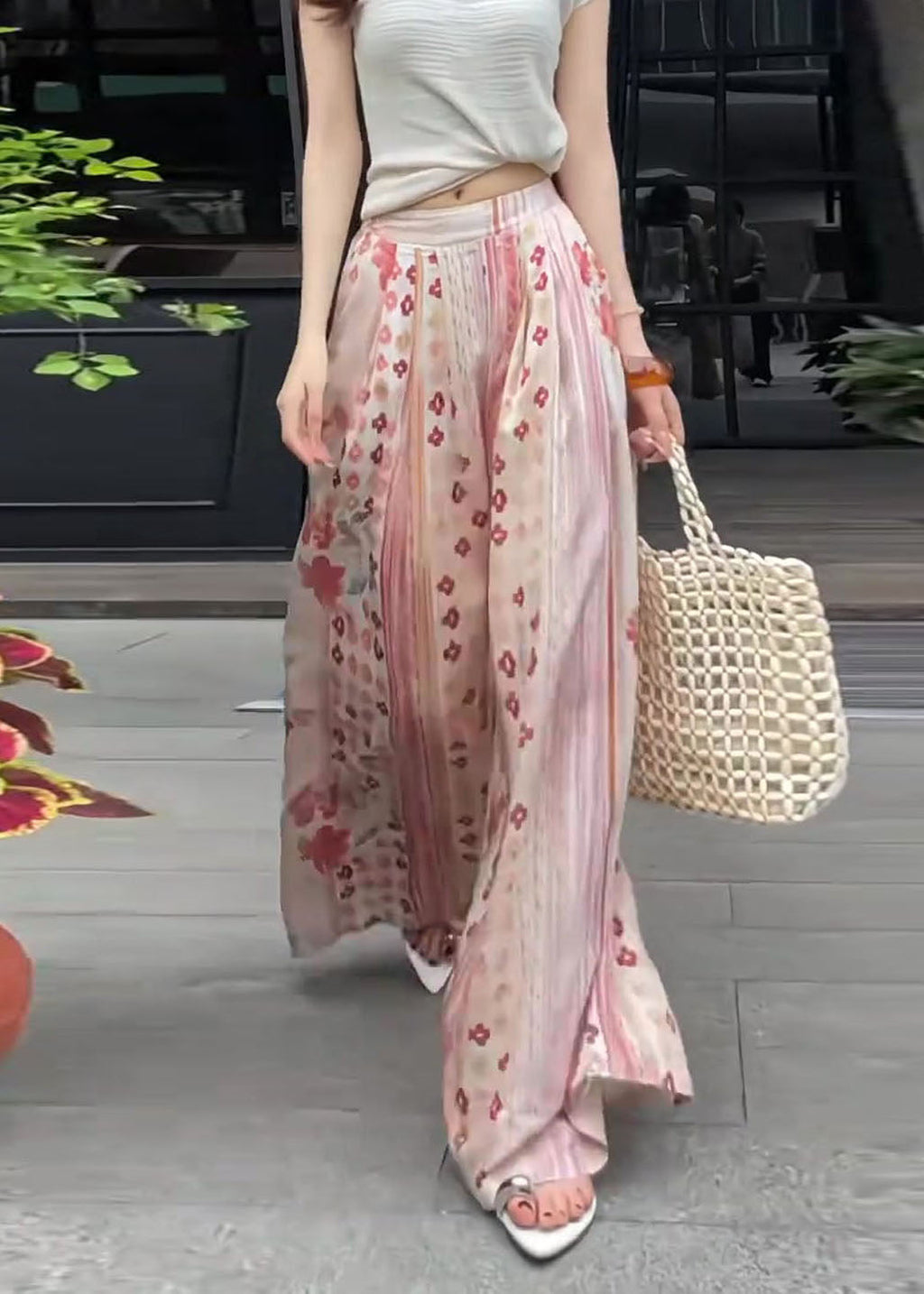 Gracefully Styled Pants for Any Occasion
