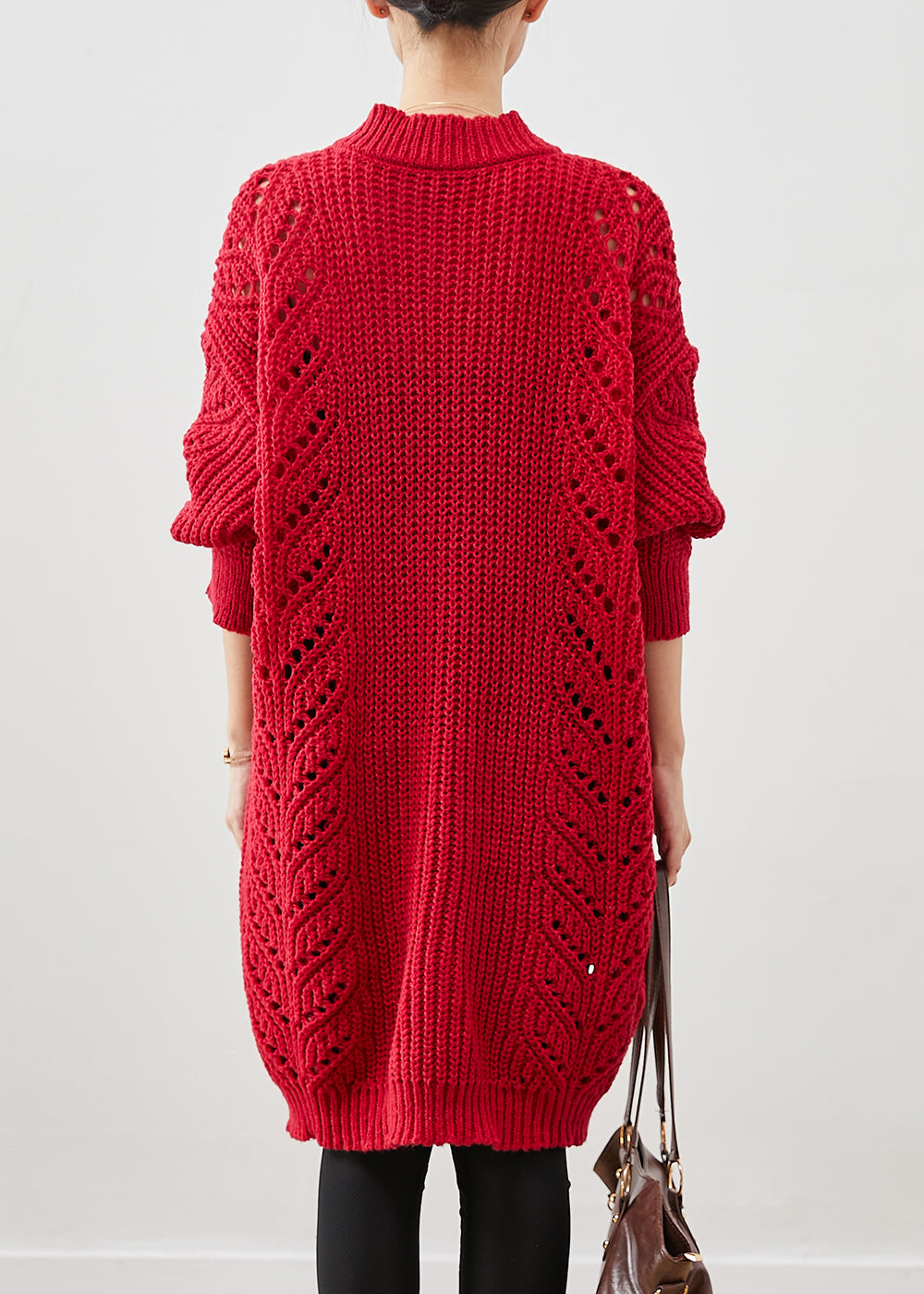 Effortlessly Elegant Sweater with a Timeless Design