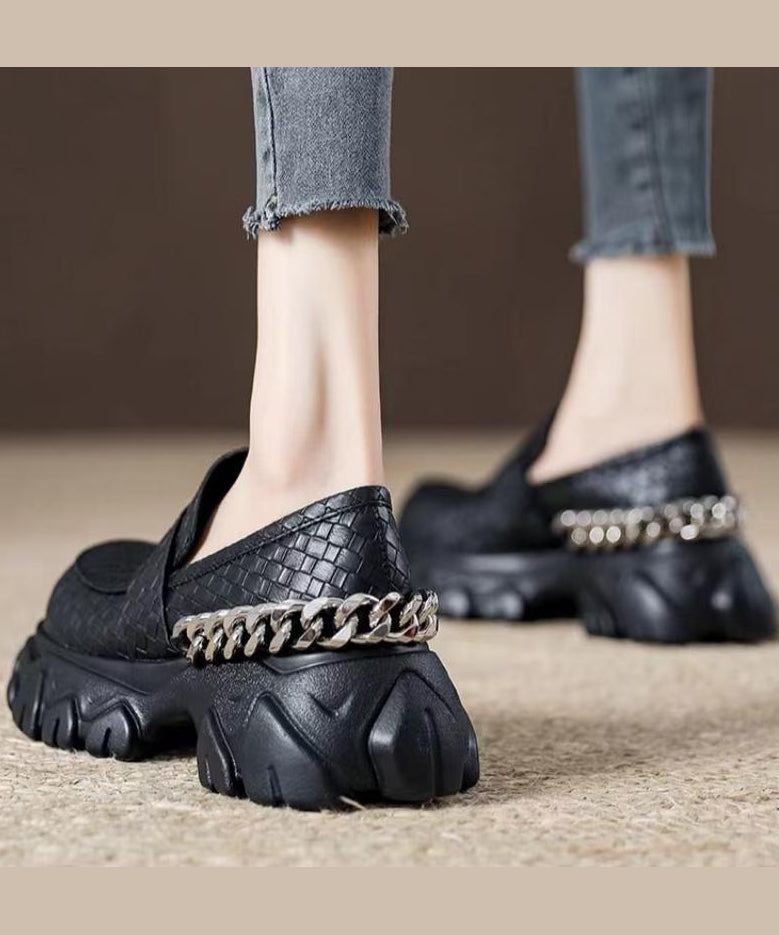 Chic Orthopedic Loafers with Unique Design