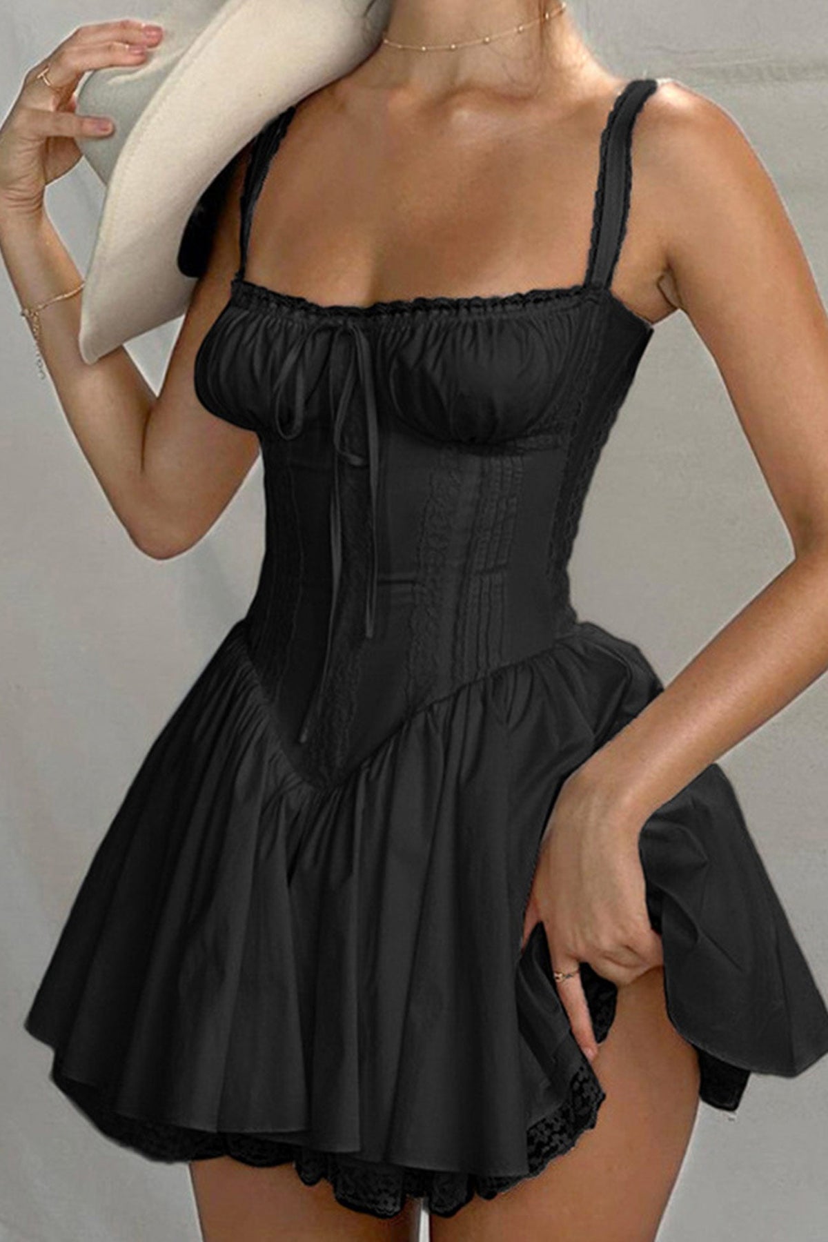 Well Tailored Dress with a Graceful Silhouette