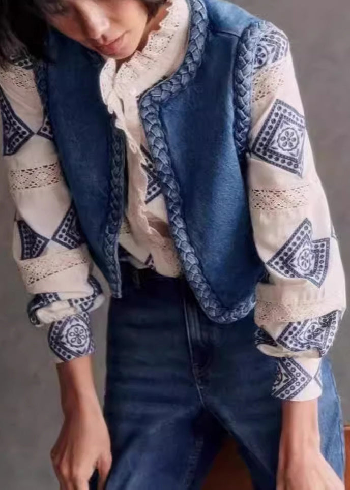 Gracefully Styled Garment for Any Occasion