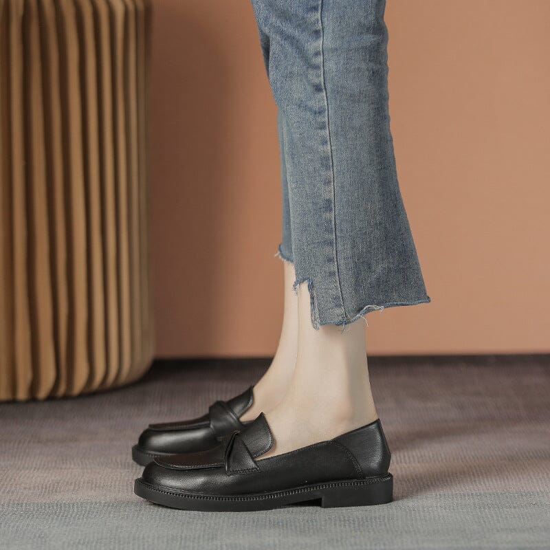 Graceful Orthopedic Loafers for Modern Look