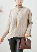 Well Tailored Sweater with a Graceful Silhouette