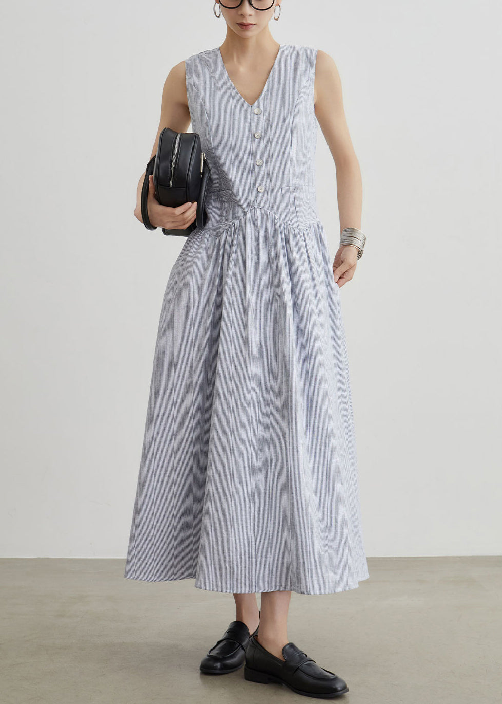 Polished Dress with an Effortless Classic Look
