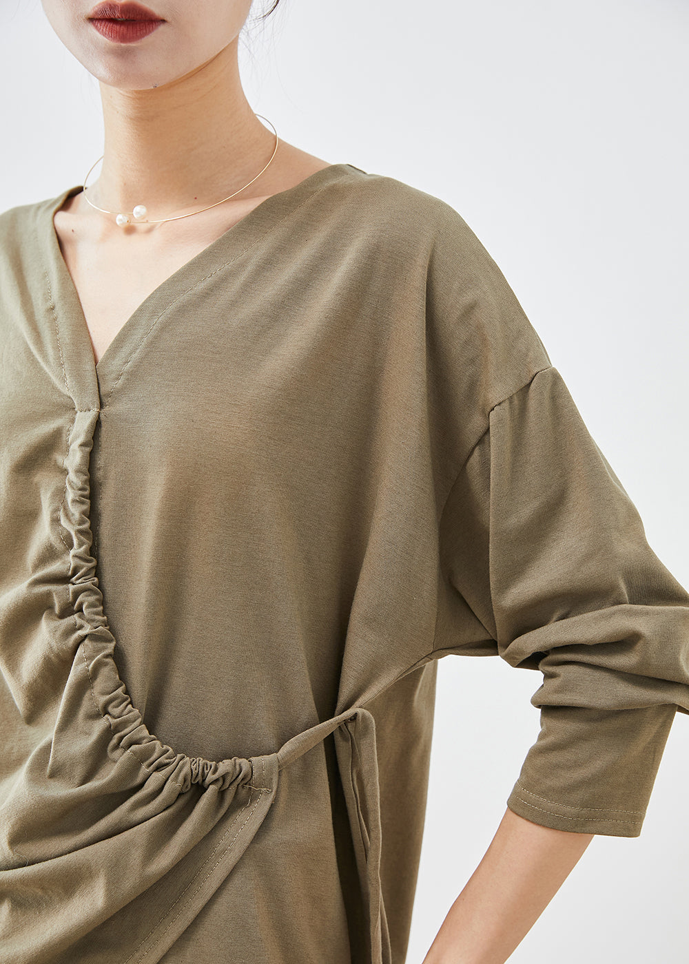 Effortlessly Elegant Blouse with a Timeless Design