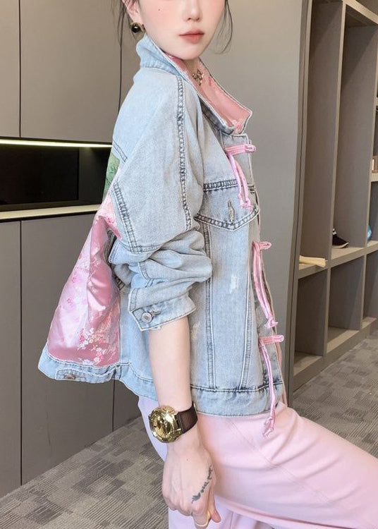 Elegantly Styled Coat for Everyday Wear