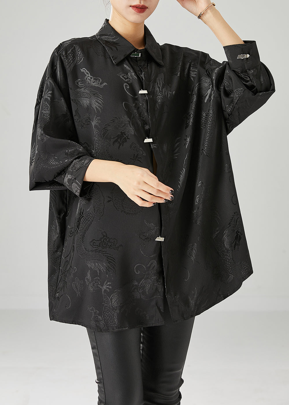 Beautifully Crafted Blouse in a Classic Style