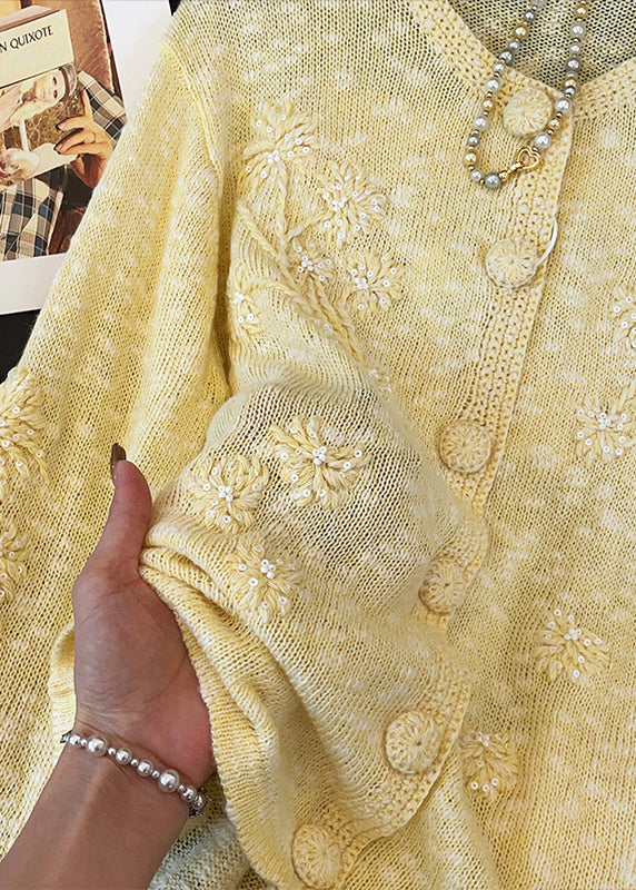 Classic Vintage Cardigan with a Flattering Fit